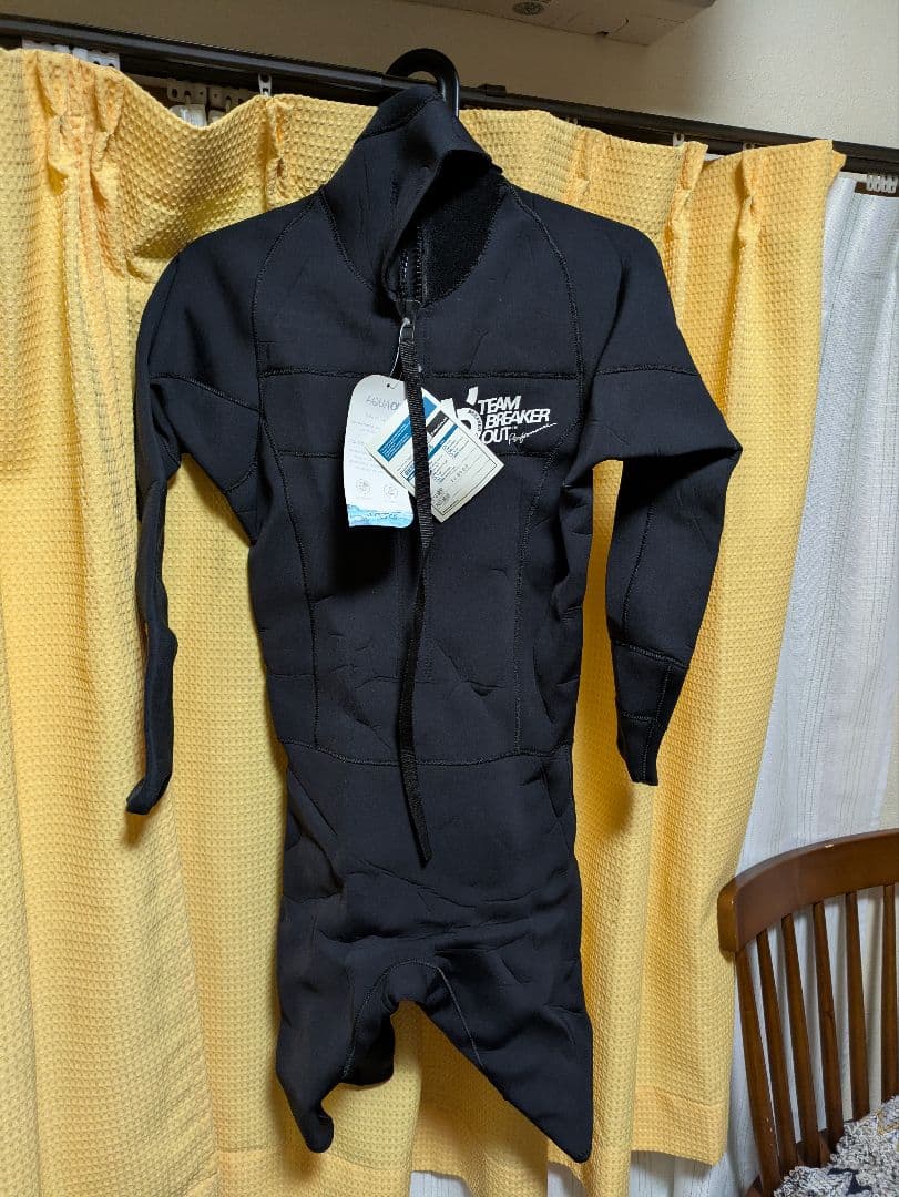 BREAKER OUT ウェットスーツ Mサイズ