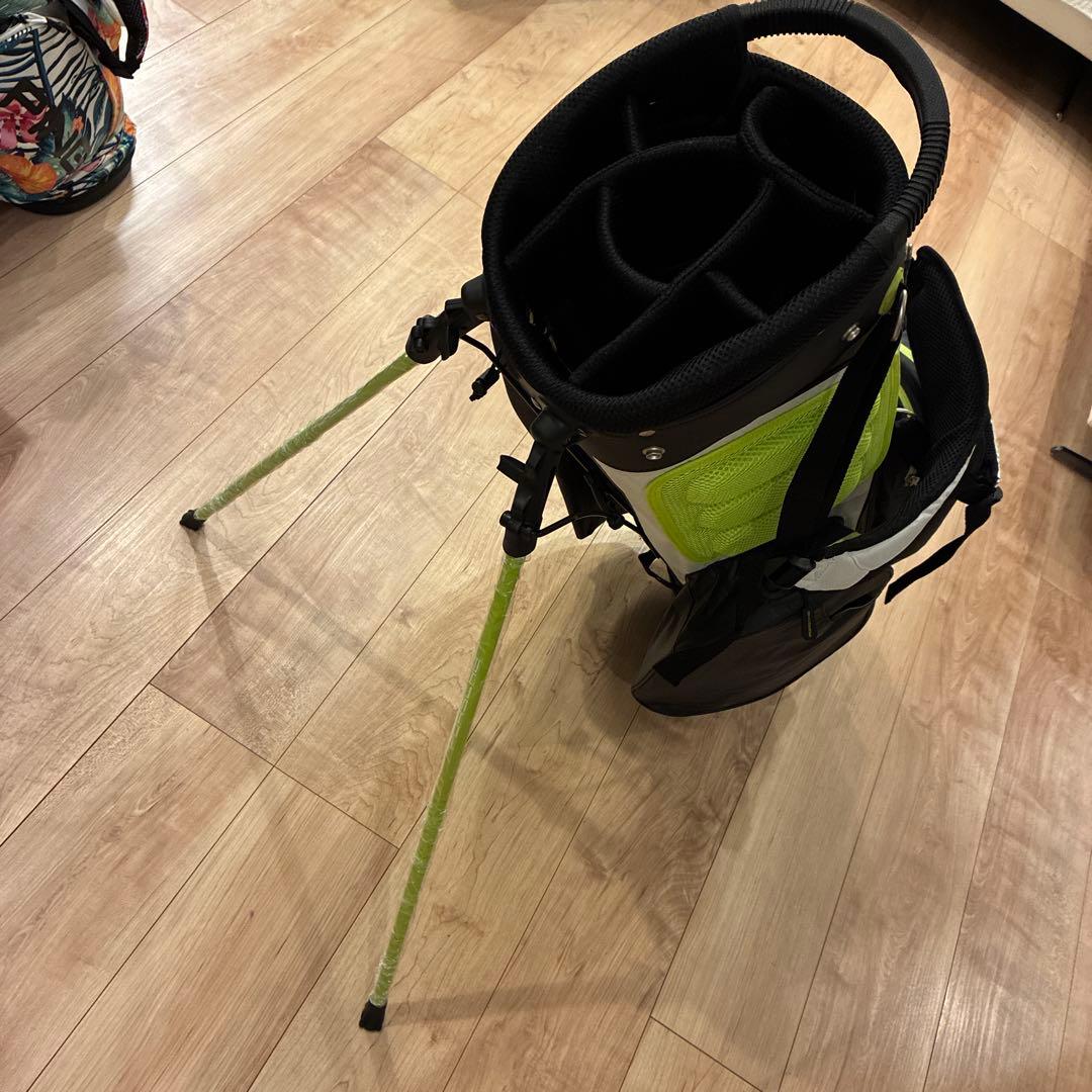 【新品】Porsche ゴルフバッグ・キャディバッグ•カバーもポケットにあり