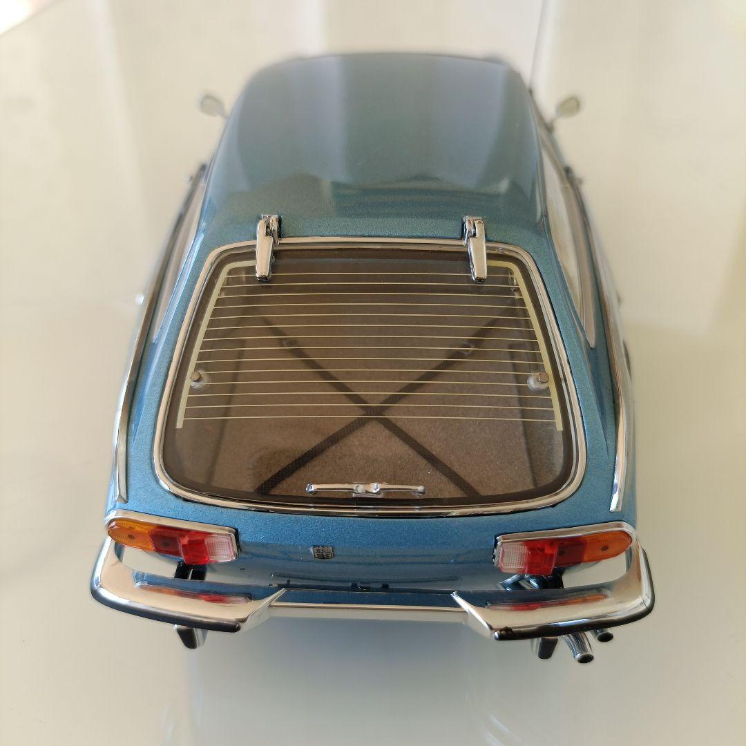 ミニチャンプス製　ボルボ P1800 ES ブルー