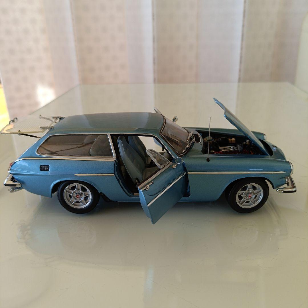 ミニチャンプス製　ボルボ P1800 ES ブルー