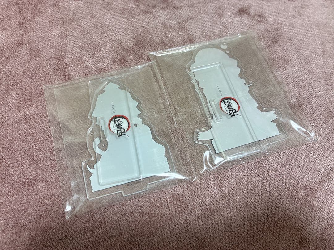 明日まで値下げ　鬼滅の刃　伊黒　蜜璃　アクリルスタンド　セット