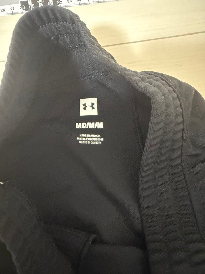 UAスポーツスタイル ピケ トラックパンツ（トレーニング/MEN）　M 長渕剛