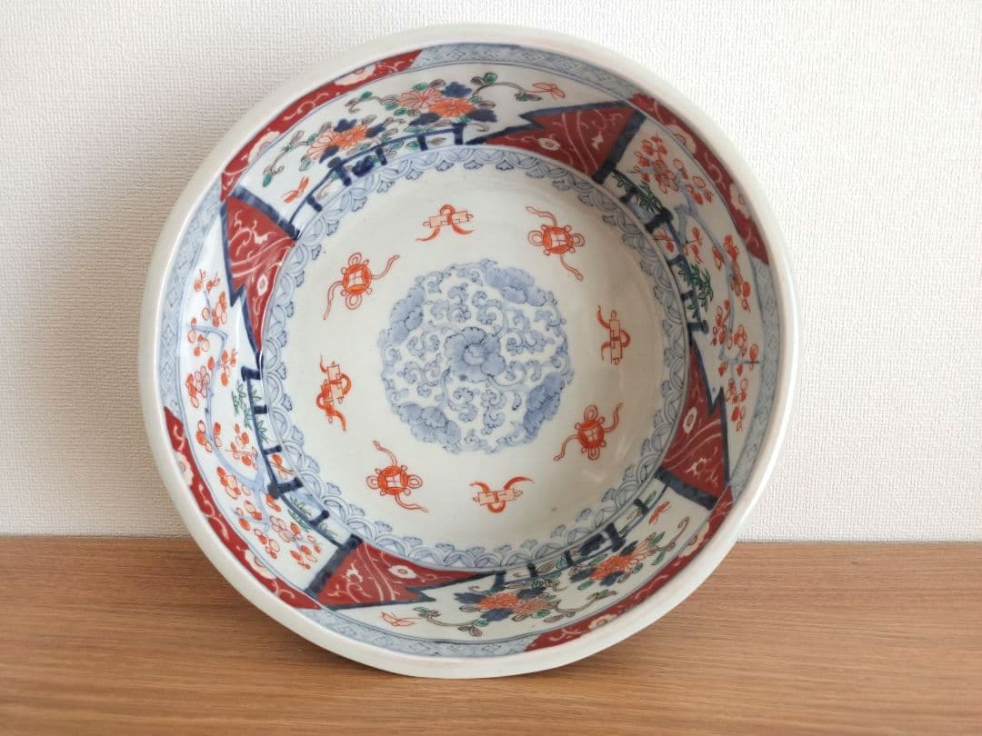 お値下げしました、古伊万里　色絵　梅・菊・蝶紋大鉢