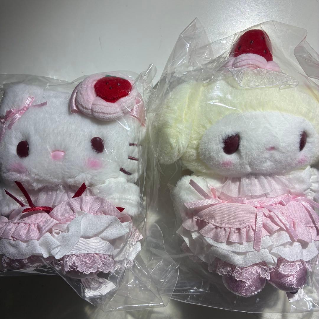 サンリオ　いちごホイップケーキマスコット　マイメロディ　ハローキティ