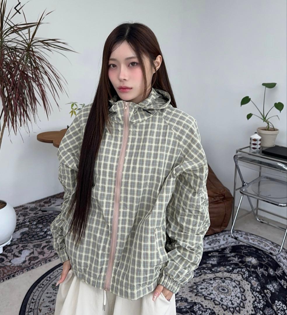 【SATIIIZ】Davi Nylon Check Windbreaker