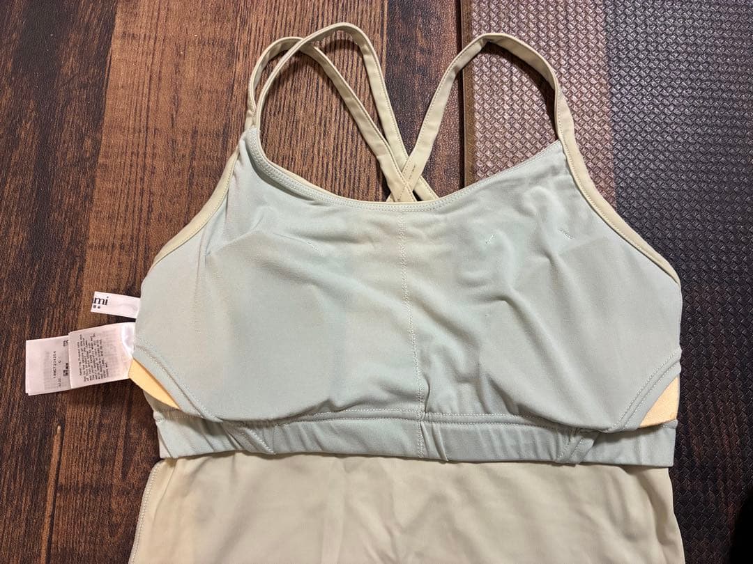 極美　emmi yoga エミヨガ　ヨガウェア　ミントグリーン　S