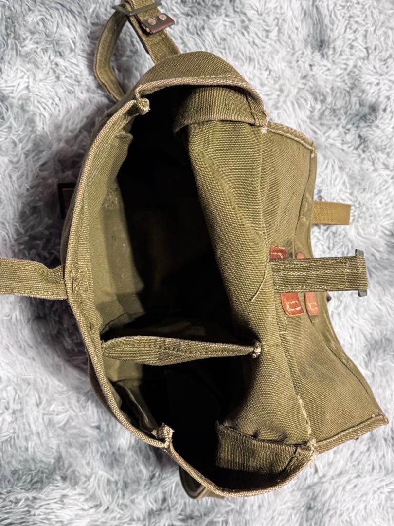 ベトナム軍　ショルダーバッグ