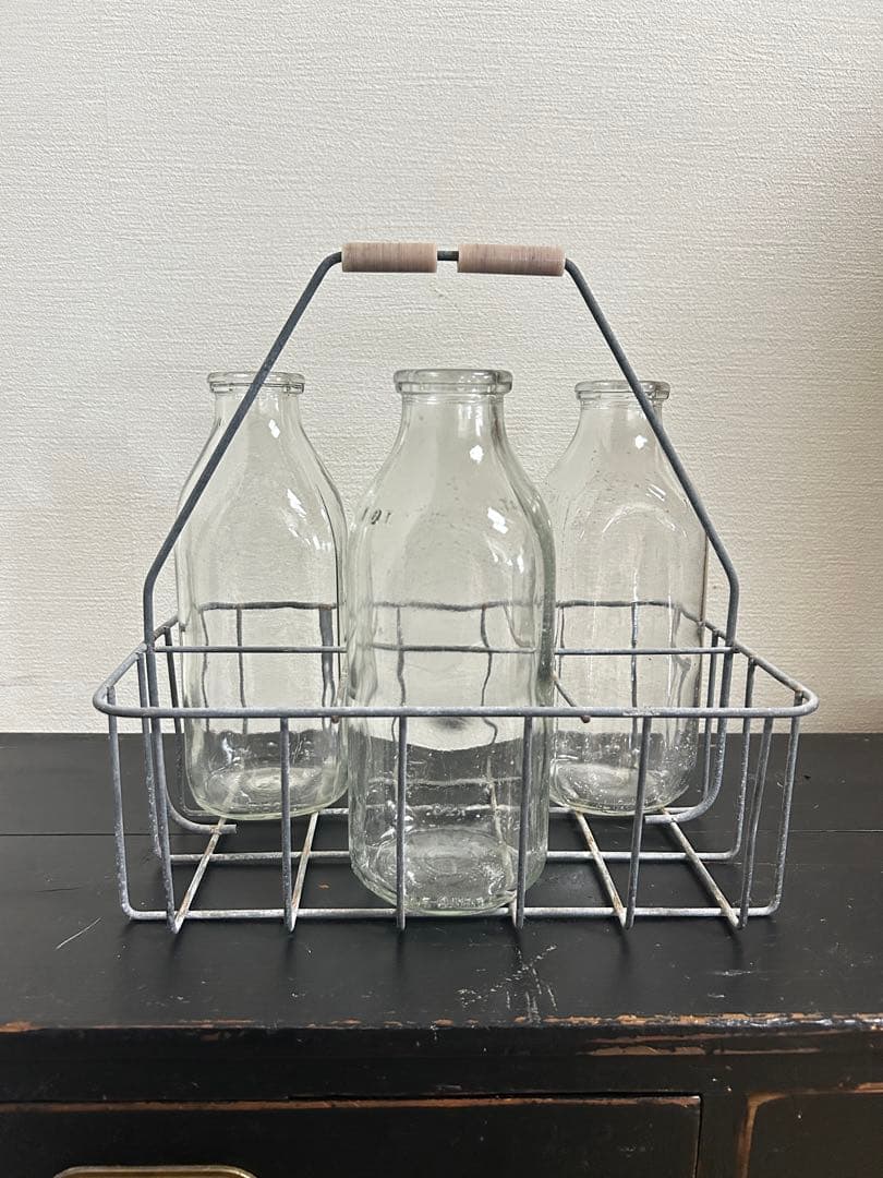 値下げヴィンテージ ミルククレート（ミルク瓶付）