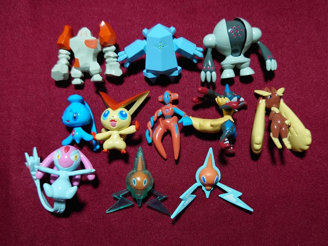 激レア　ポケモン　モンコレ等　まとめ売り　76個