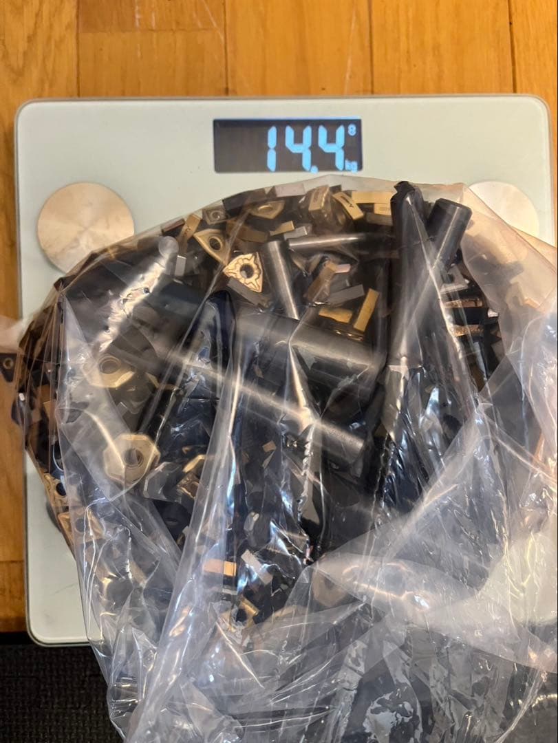 超硬スクラップ　14.4キロ