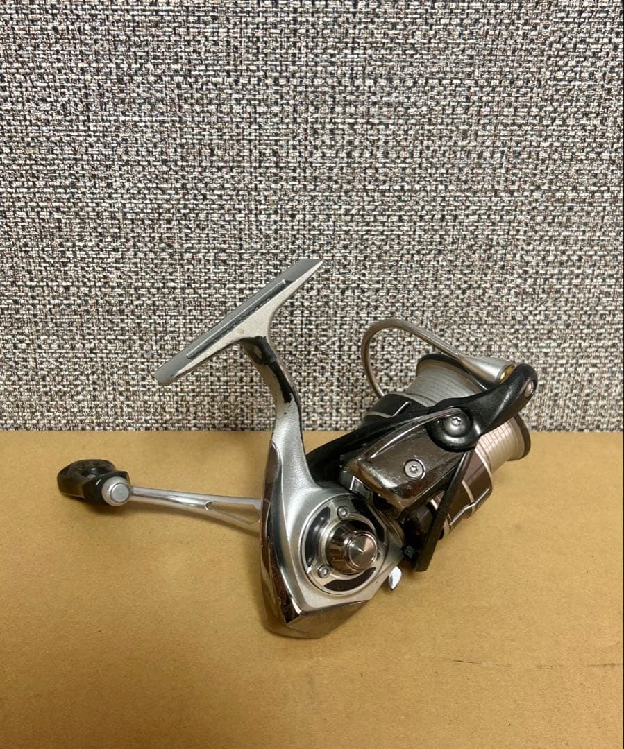 ダイワ 14イグニス 2505H TYPE-R スピニングリール