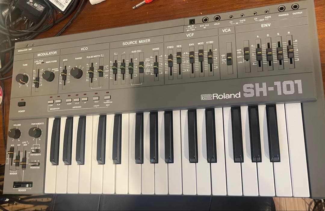【更に値下げしました！】Roland SH-101 アナログシンセサイザー