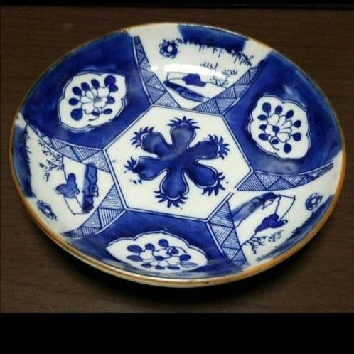 時代もの染め付け小皿１２枚です