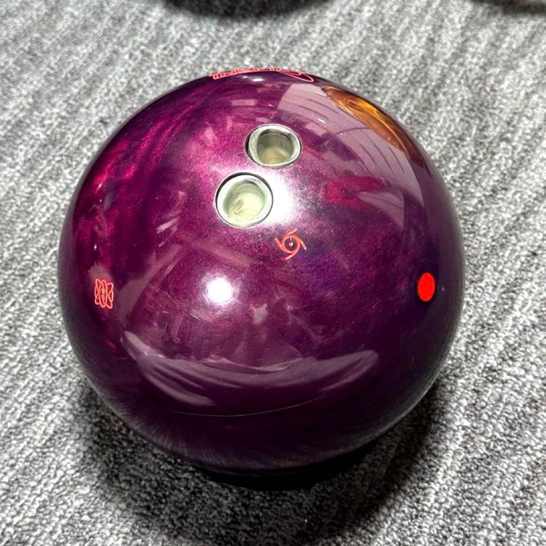 【美品】PHYSIX INSPIRE ボウリングボール 15ポンド