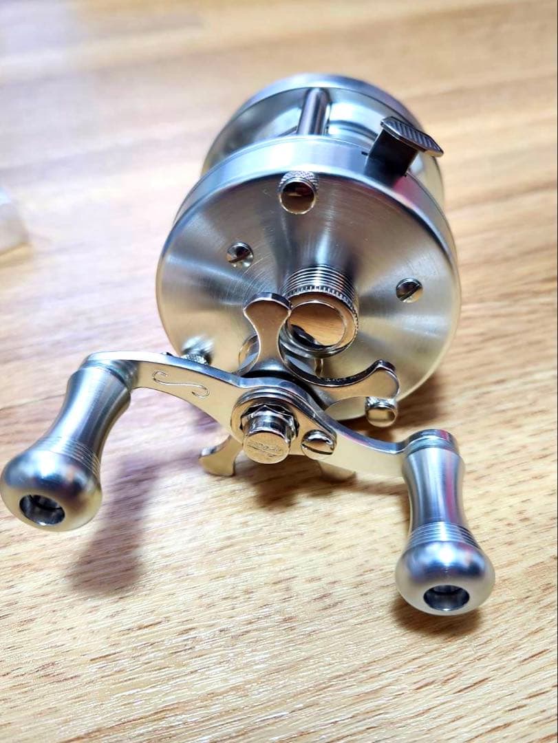 【新品・未使用】　五十鈴工業　BC621SSS（左巻き)