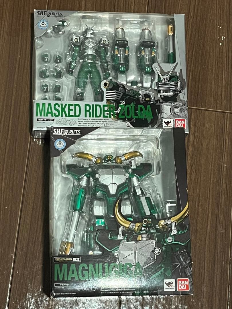 仮面ライダーゾルダ&マグナギガ　フィギュアーツ　セット