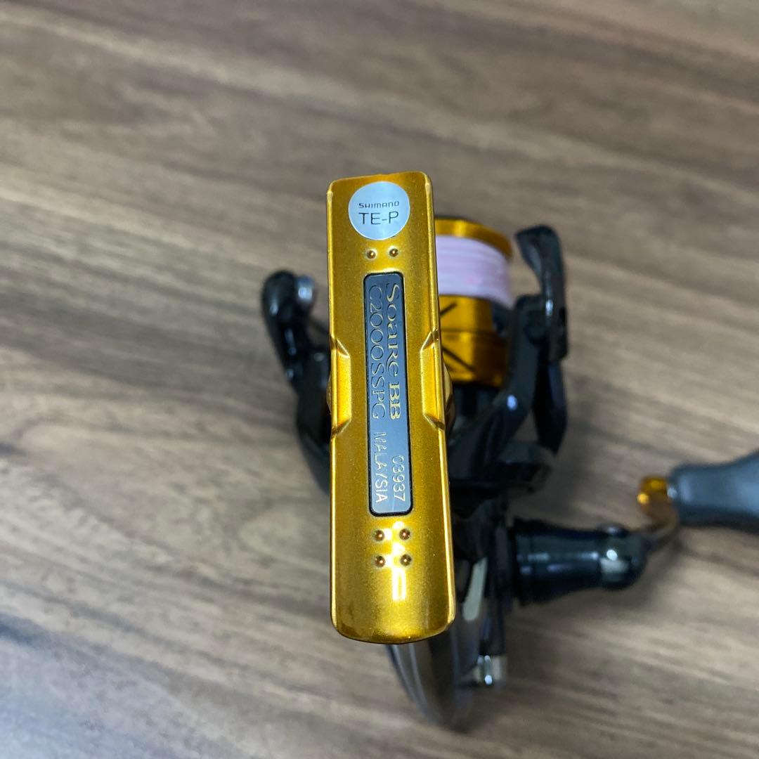 シマノ　C2000SSPG スピニングリール 黒/金