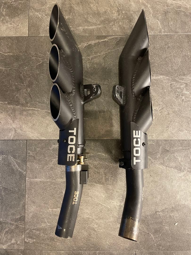 TOCE トリプル出力マフラー