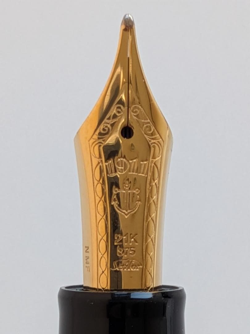 【特別価格　廃版入手困難】未使用セーラー 万年筆　ギャザード　長刀研ぎ 21K