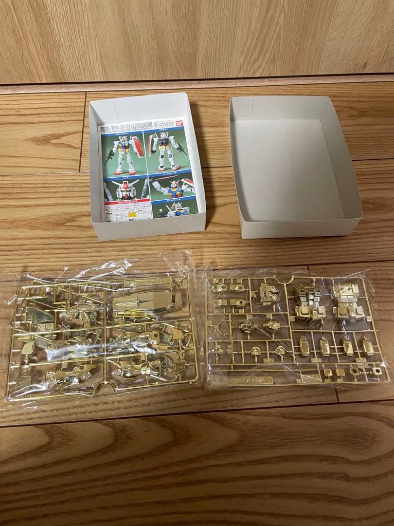 ガンプラ　1/144 ガンダム　非売品　ゴールドモデル