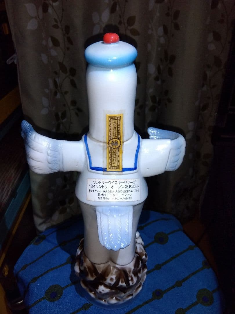 超希少 1984年サントリーオープンゴルフ記念陶器ボトルウイスキー特級表示