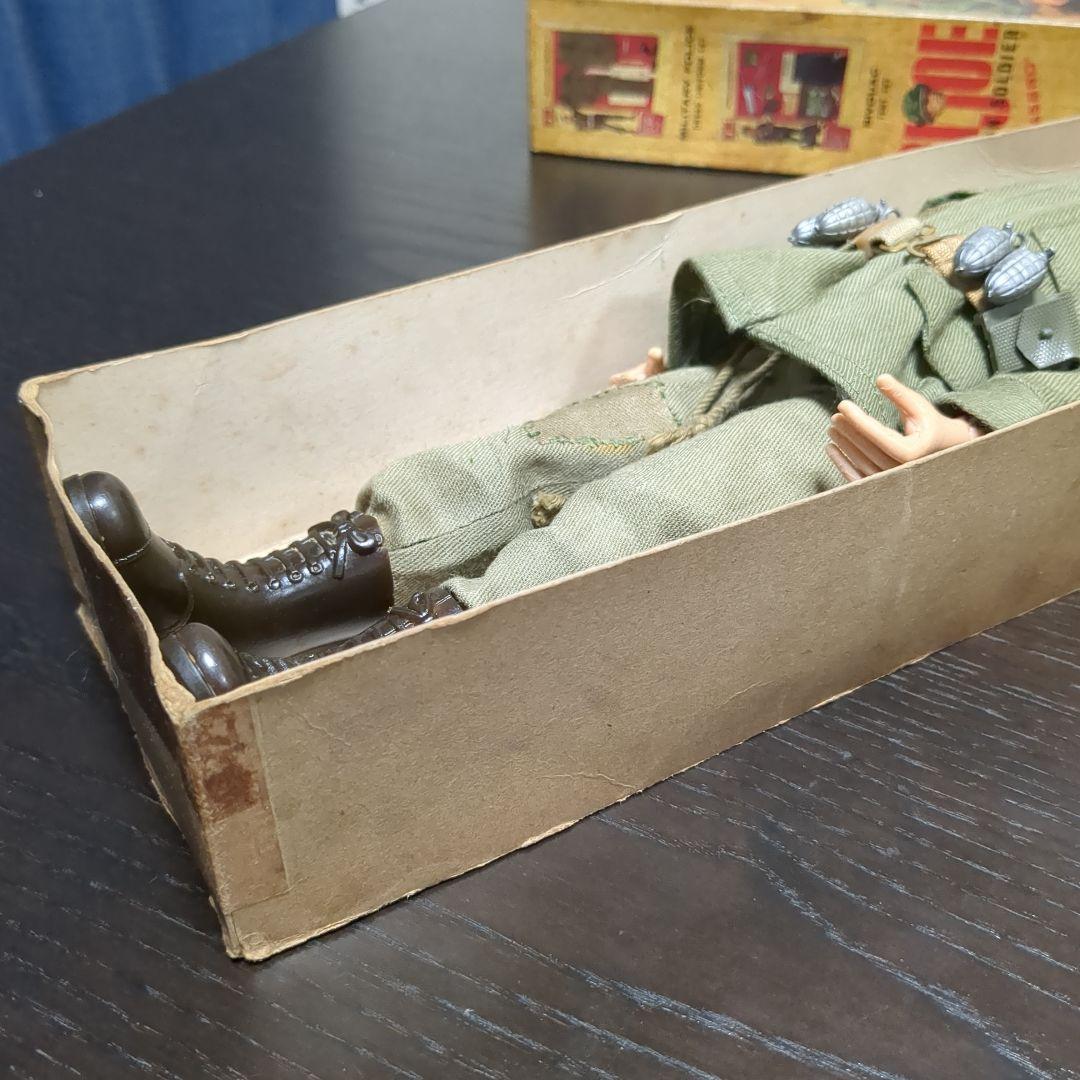 60年代　GIJOE　GIジョー　箱付き　M51フィールドコート　火炎放射器など