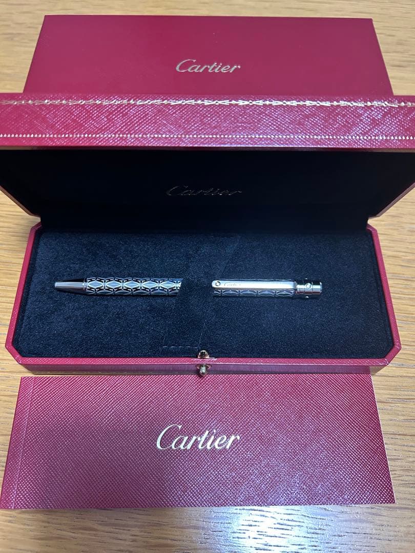 Cartier シルバーボールペン　ドゥカルティエ ツイスト式