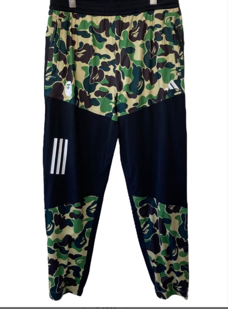 A BATHING APE×adidasWINDRDYソフトシェルジョガーパンツ