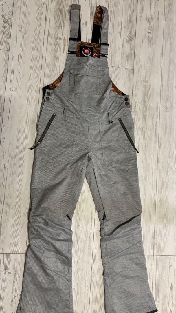 スノーボードウェア　ビブパンツ 686