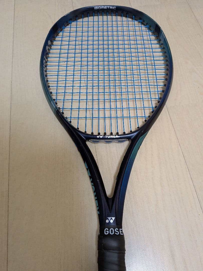 YONEX イーゾーン100