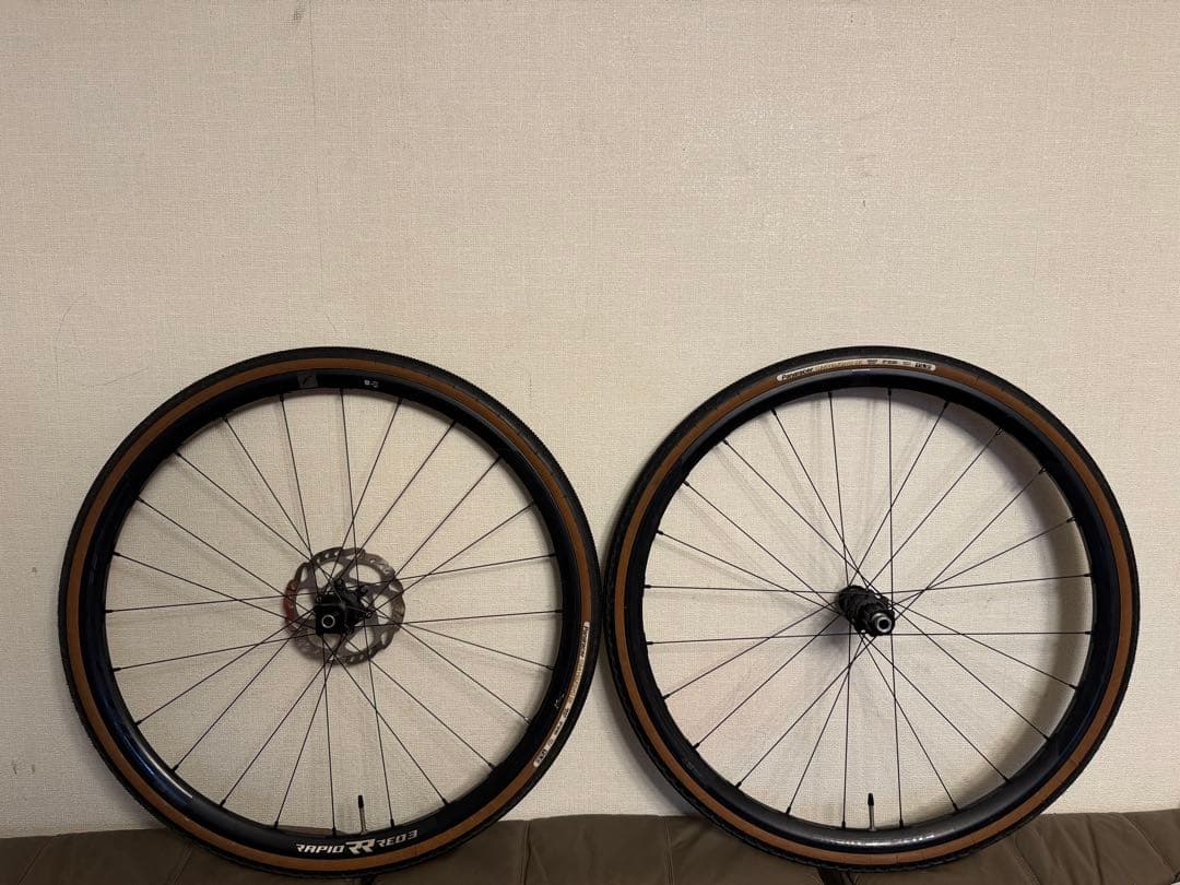 現行モデル！FULCRUM RAPID RED 3