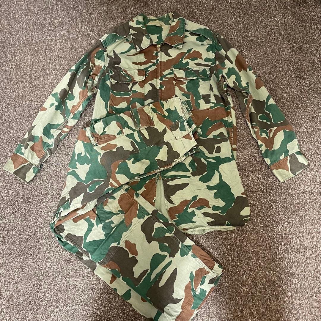 希少　迷彩服セットアップ　「熊笹迷彩」　ヴィンテージ　１９８６年製　特号サイズ