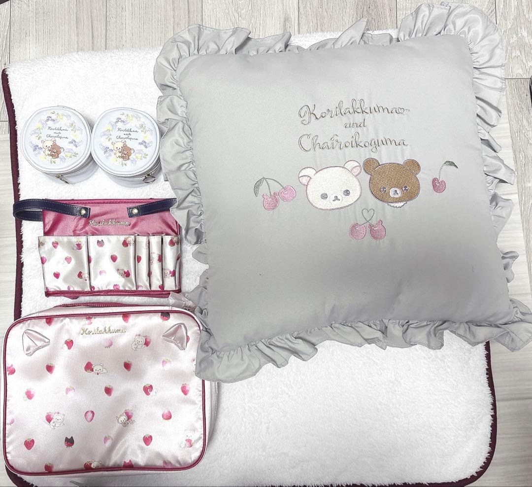 コリラックマストア限定 ストロベリーランジェリーポーチ クッション コスメポーチ