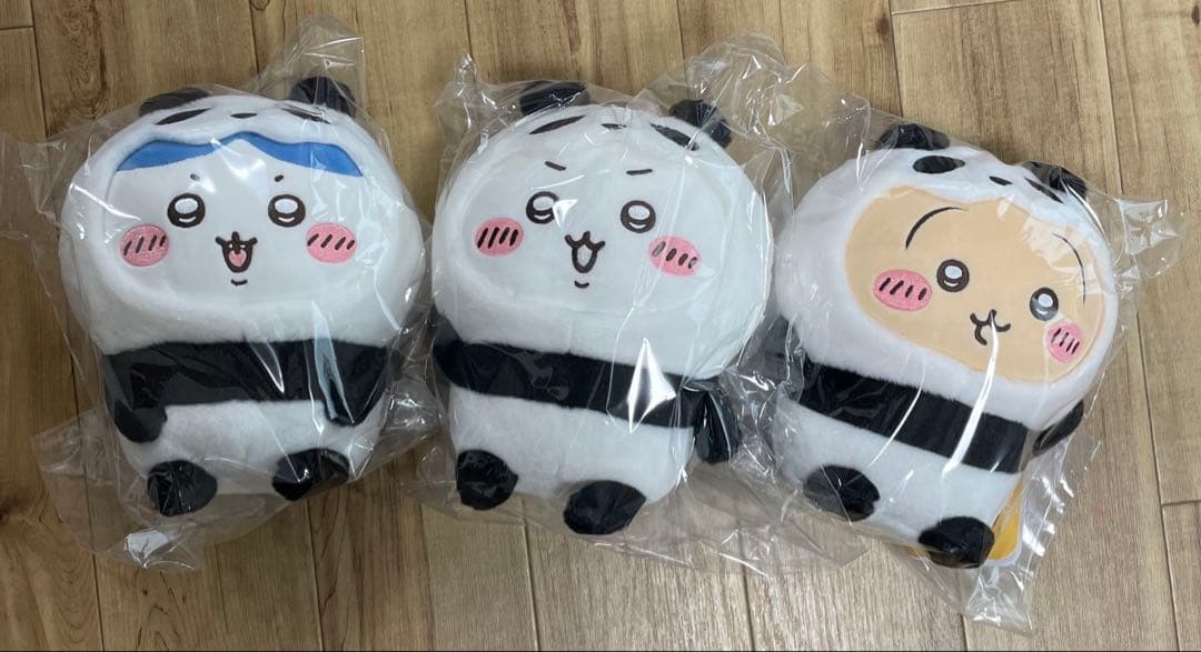 ちいかわ　ハチワレ　うさぎ　パンダ　ぬいぐるみ