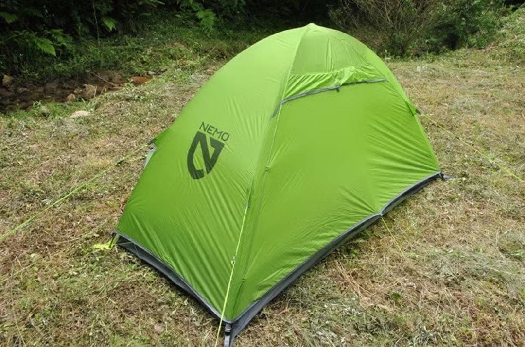 NEMO アトム 2P スペック 就寝人数 2人　フットプリント付き