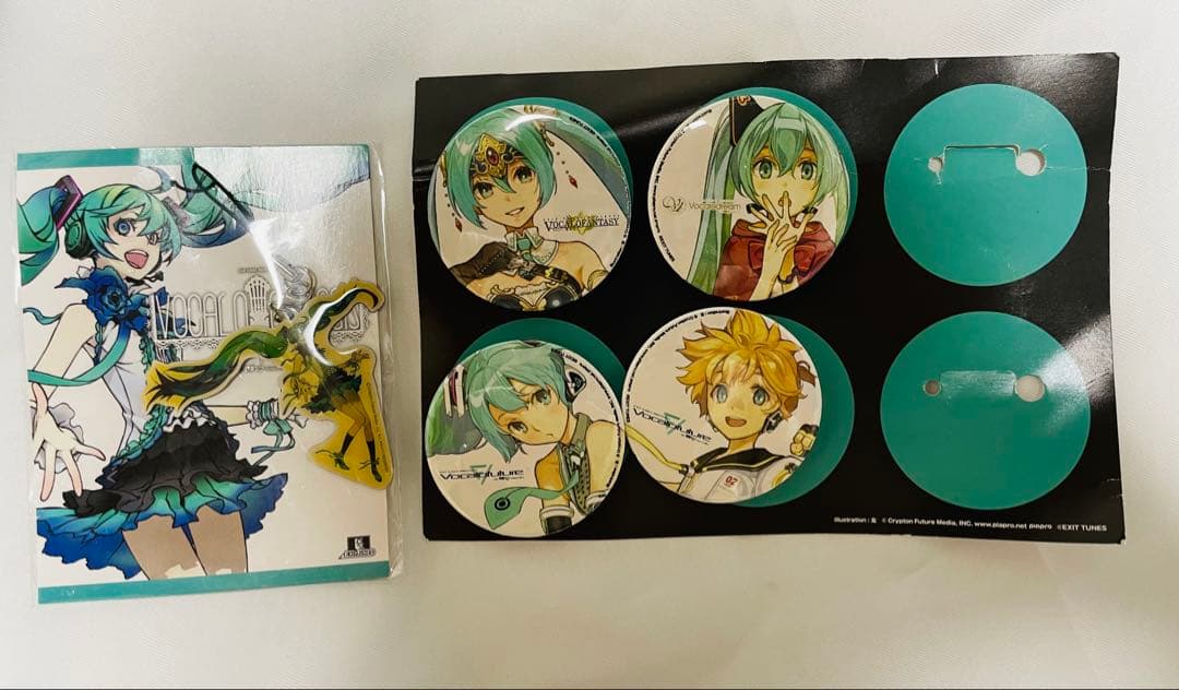 初音ミクexit tunes缶バッジストラップ※8/30迄に購入なければバラ売り