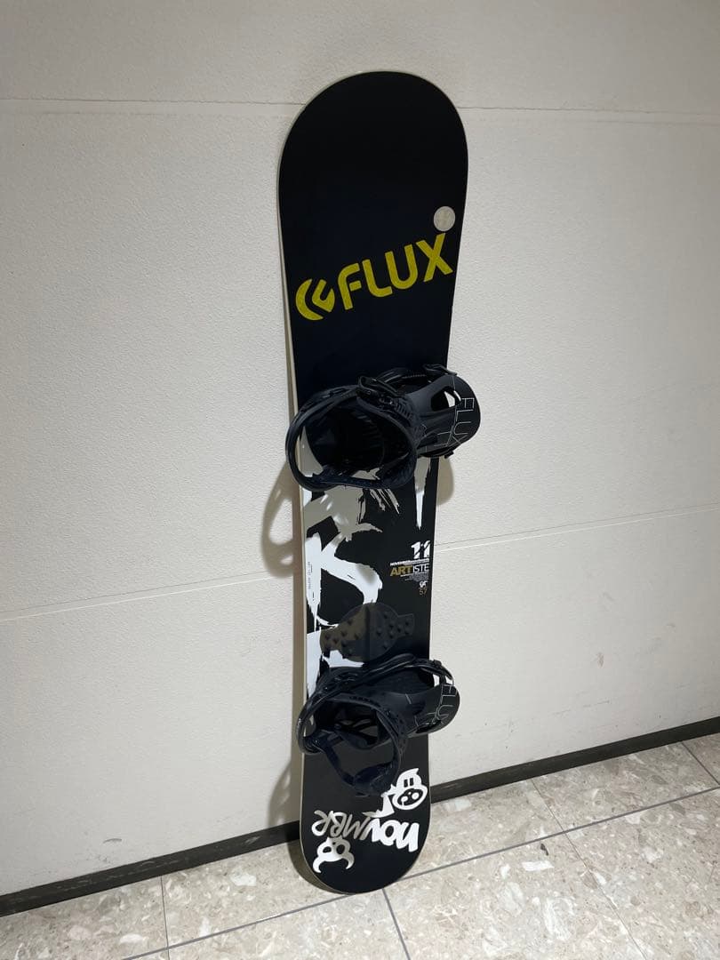 November ARTIST アーティスト　157