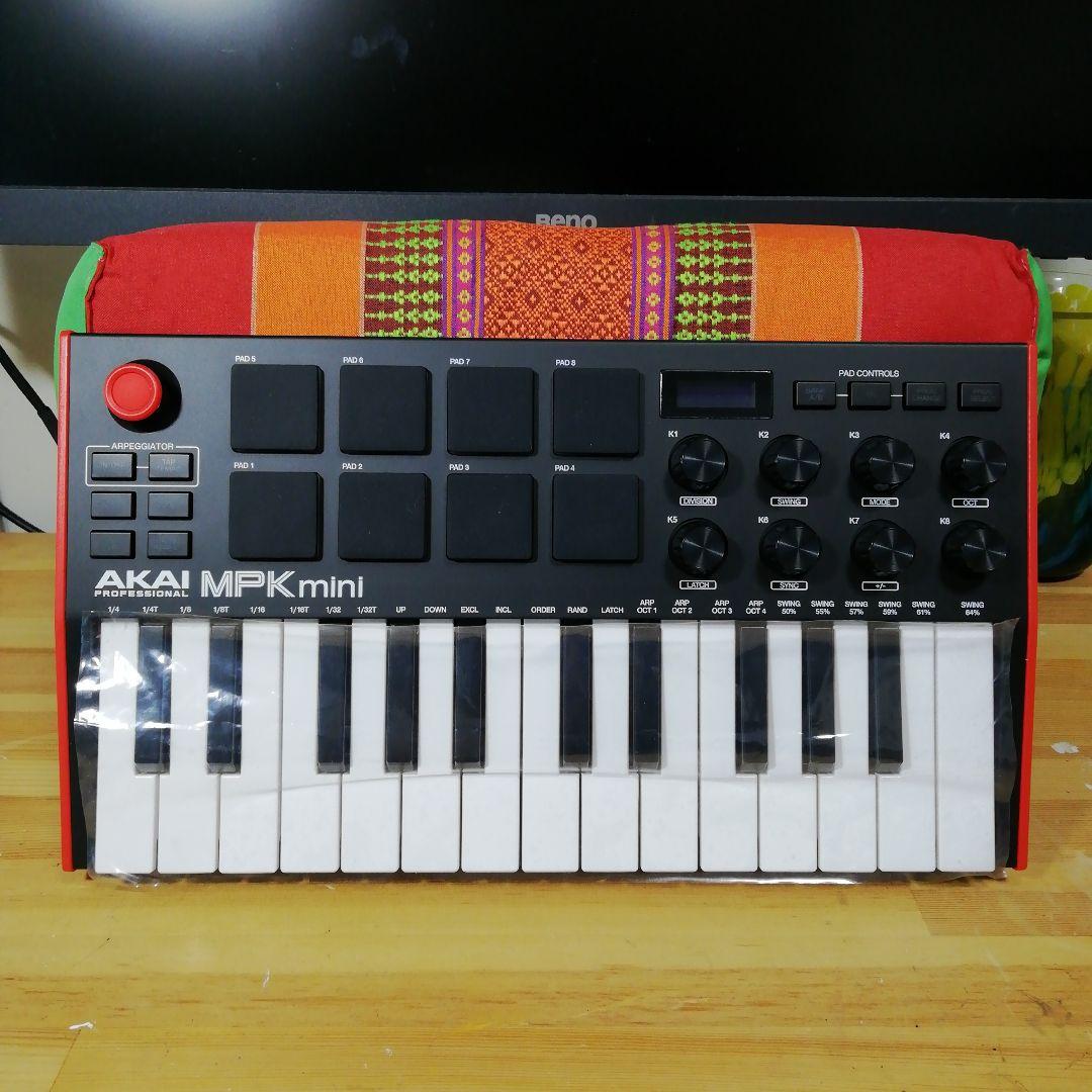 【美品】 AKAI MPK mini MK3 MIDIキーボード アカイ