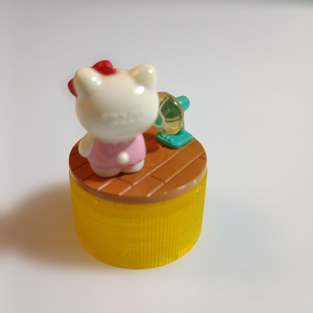 平成レトロ★ハローキティ★ ★ペットボトルキャップ 4個セット