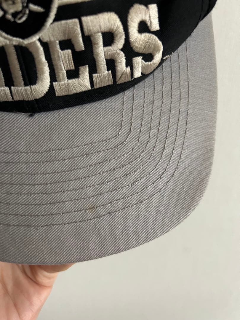 RAIDERS レイダース 90s スナップバックキャップ 黒/グレー ハルキ