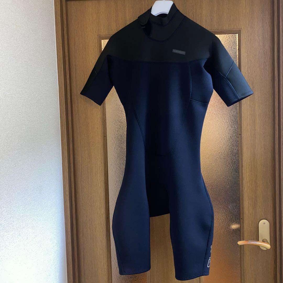 Quiksilverクイックシルバー スプリング Lサイズ程度 ウェットスーツ