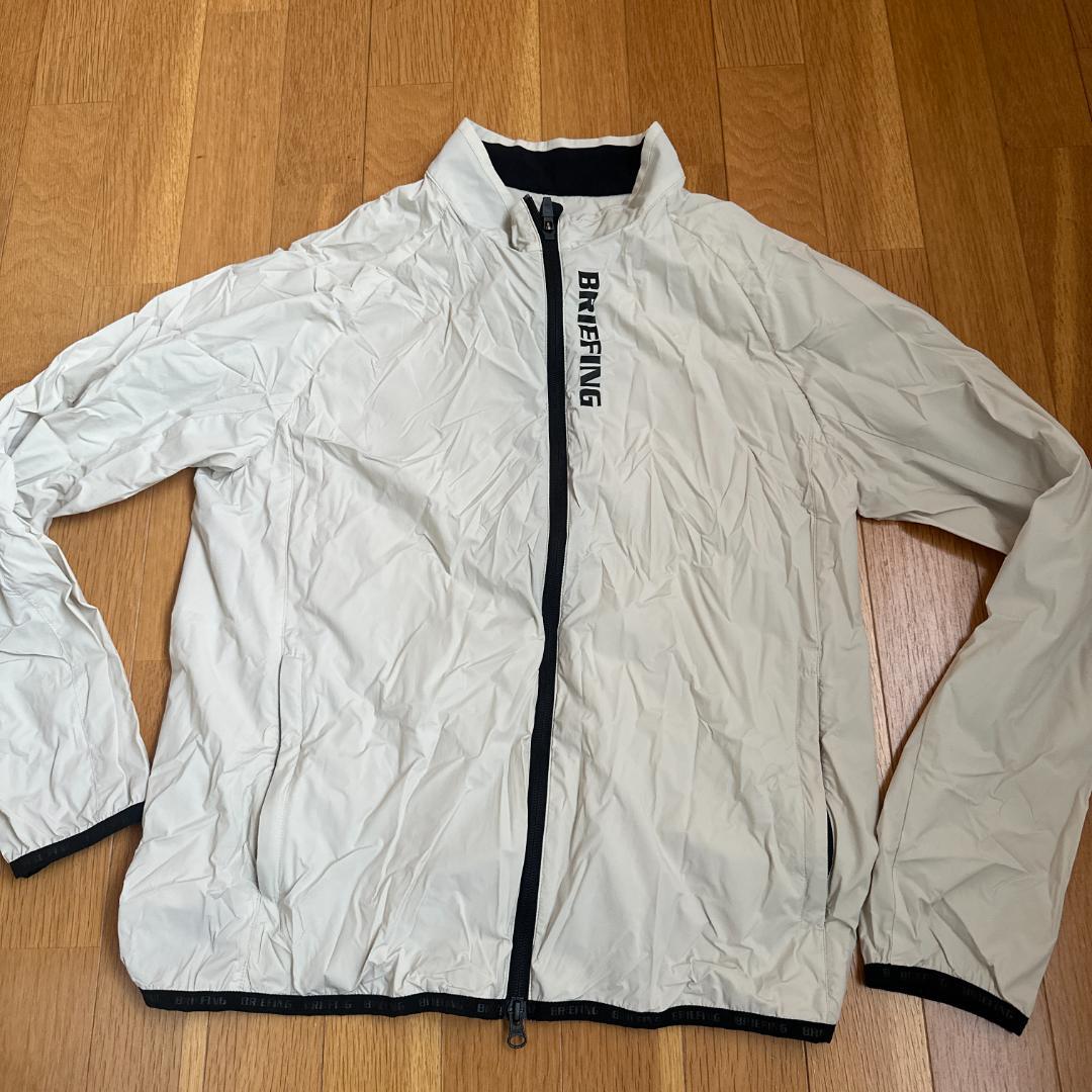 ブリーフィング　ウインドブルゾン