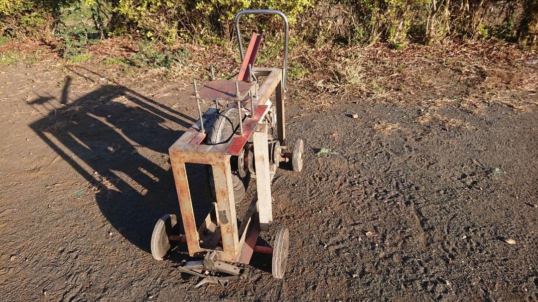 ピッチングマシーン