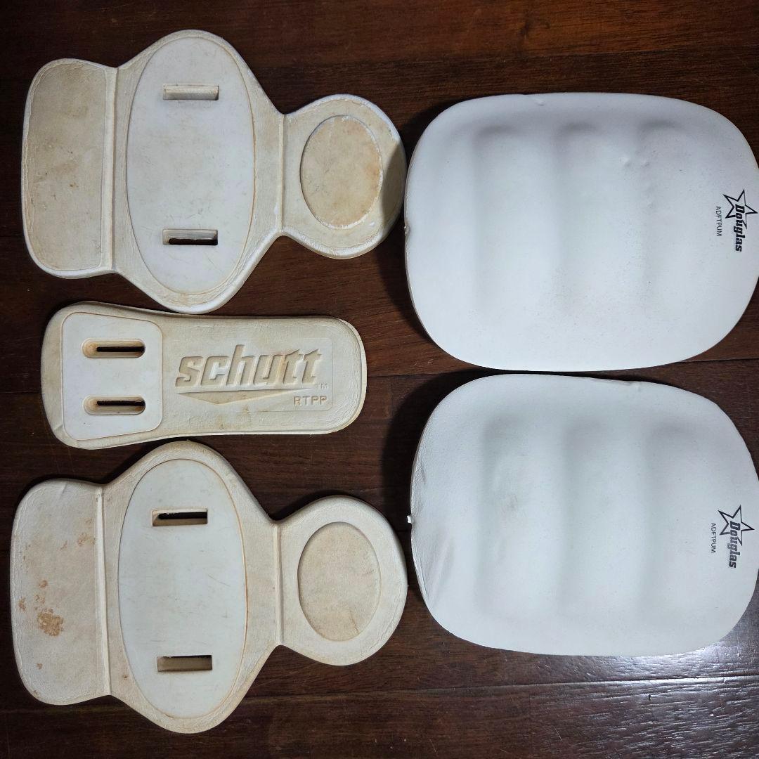 Riddell アメリカンフットボール ヘルメット ホワイトＬサイズパット付き