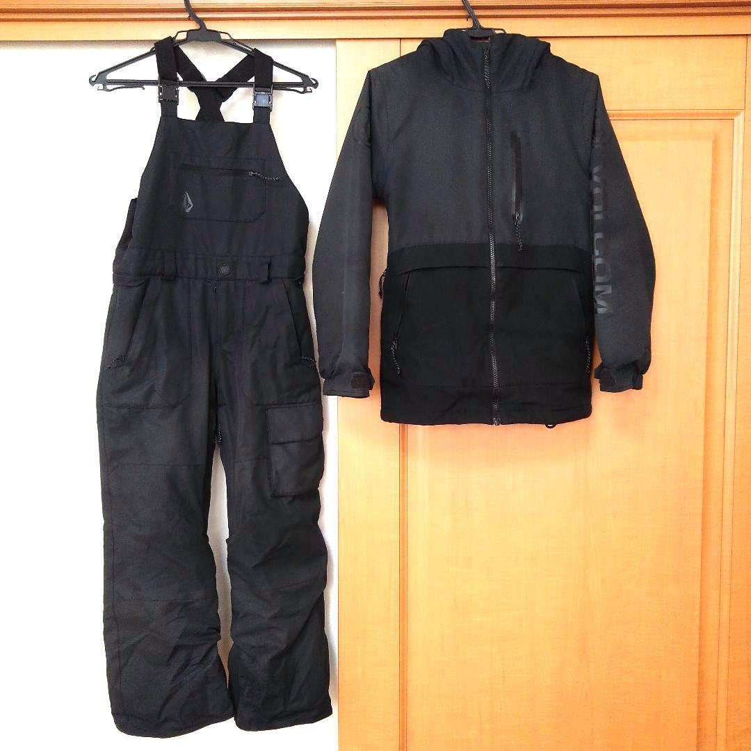 スノーボードウエア上下セット　ボルコム VOLCOM 140くらい