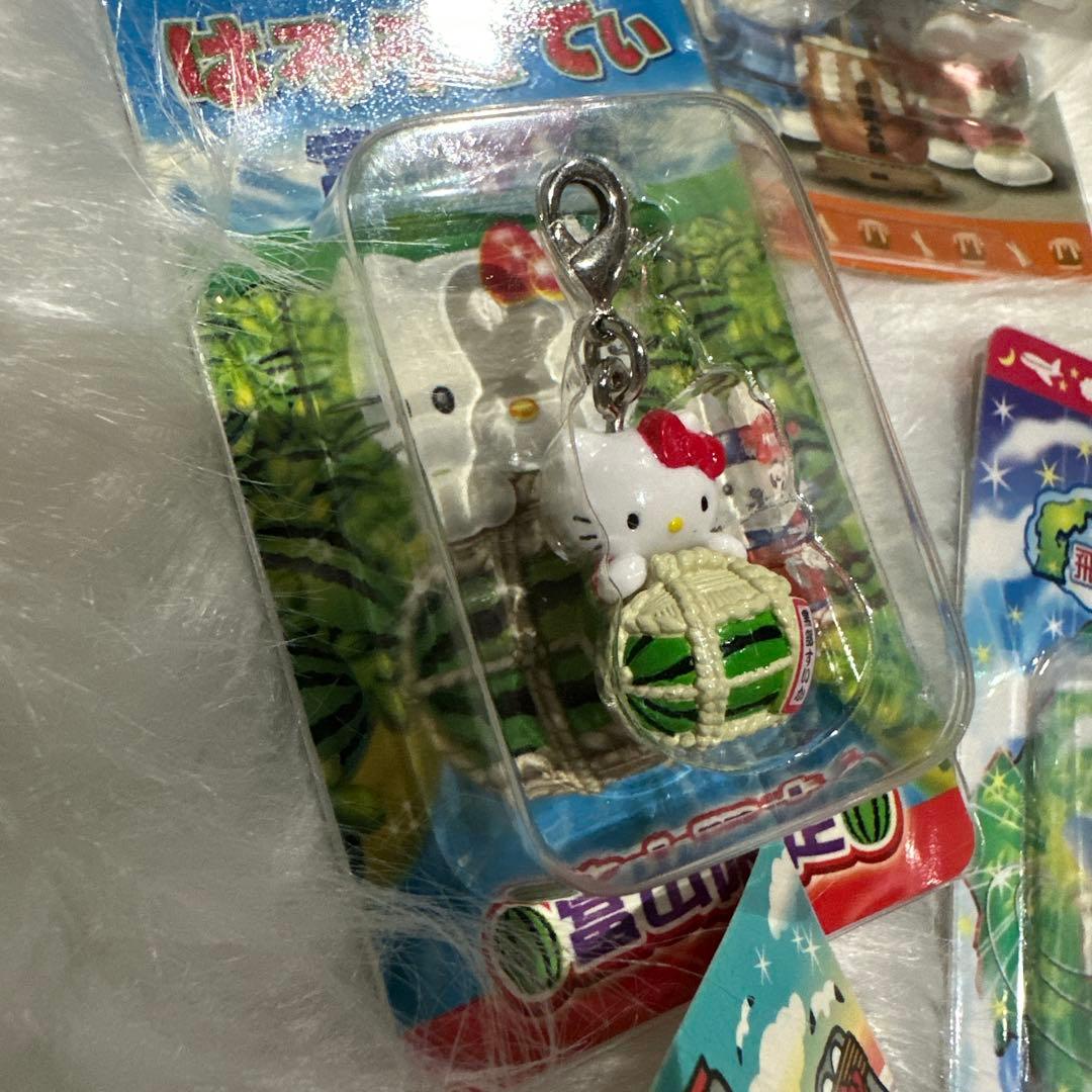 はろうきてぃ❁⃘*.゜ご当地キティストラップセット