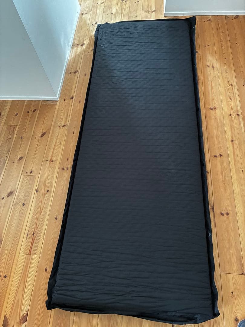 VENTLAX インフレータブルマットワイド ブラック