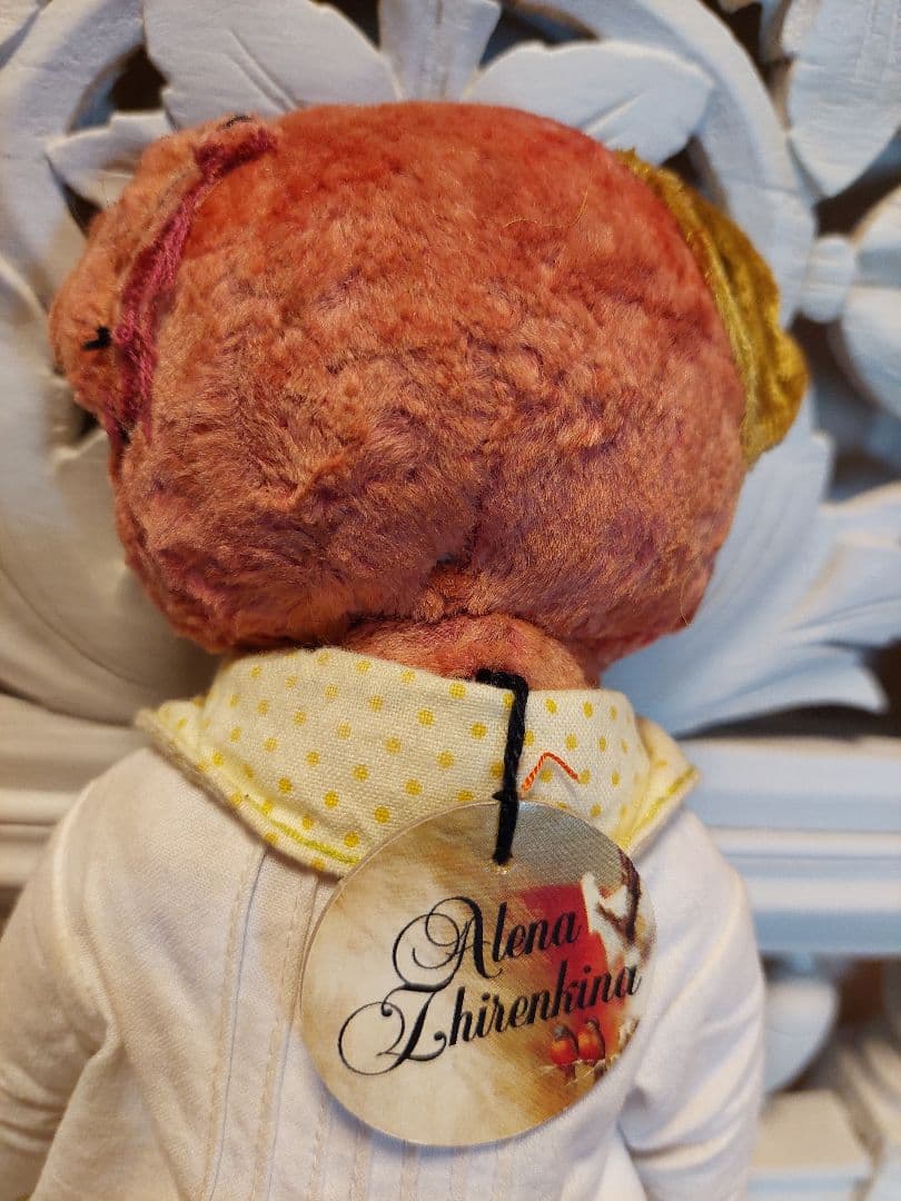 アリョーナ・ジレンキナさん作ベア