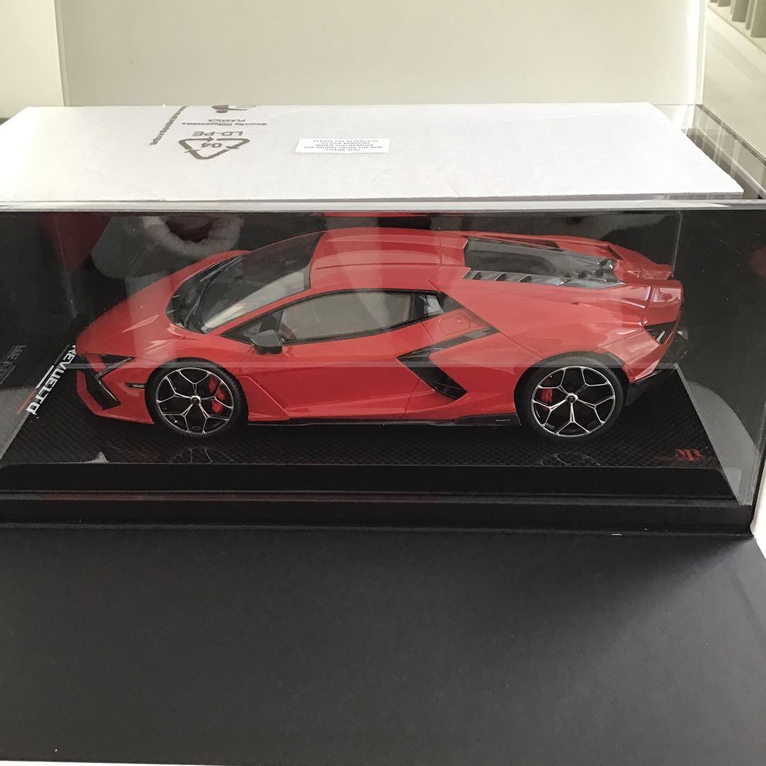 ランボルギーニ　Revuelto 1:18 模型　純正