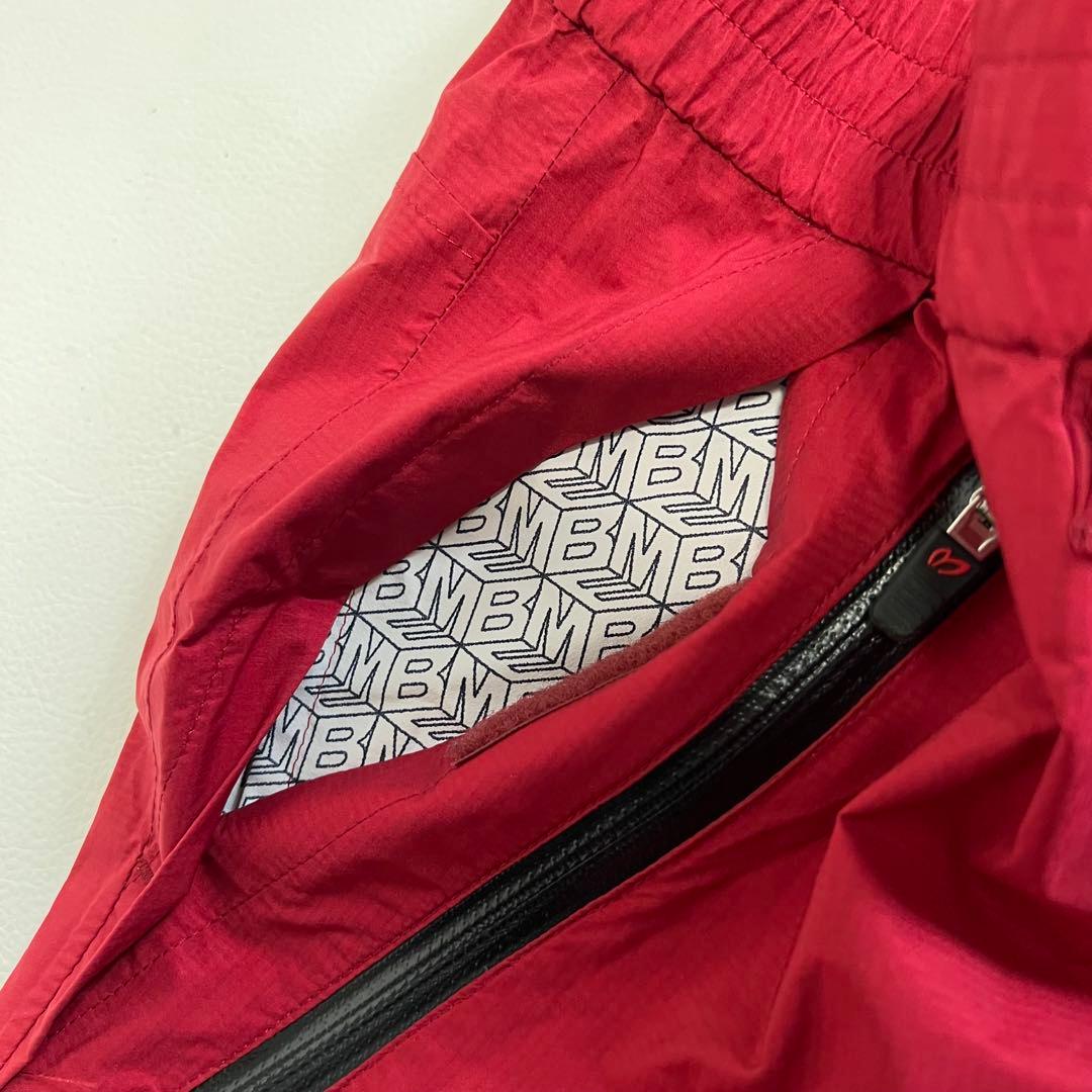 【レインウェア】マスターバニーエディション ゴルフパンツ 雨 耐水 レッド 総柄